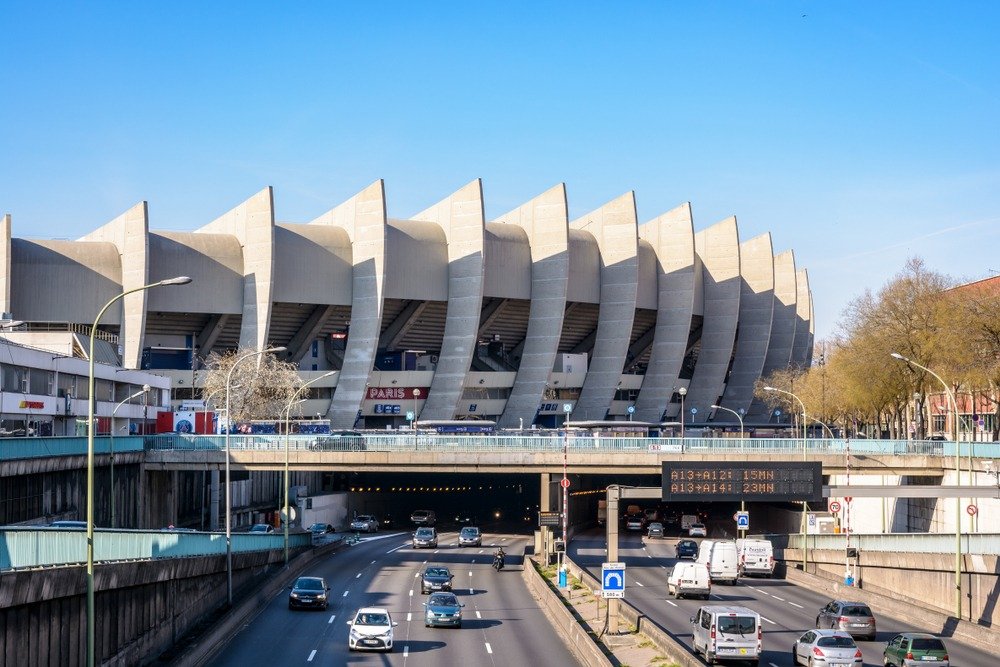 psg stadium tour metro