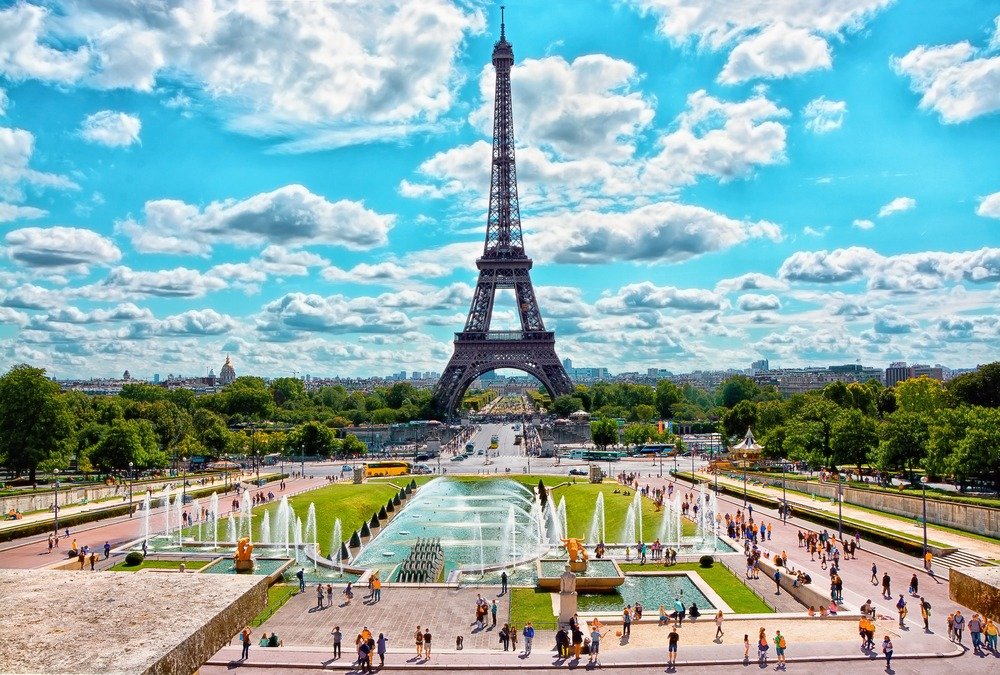 Torre Eiffel no Verão